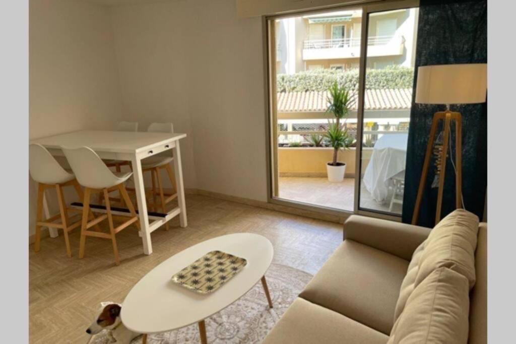 Confortable appartement à Cavalaire-sur-Mer Esterno foto